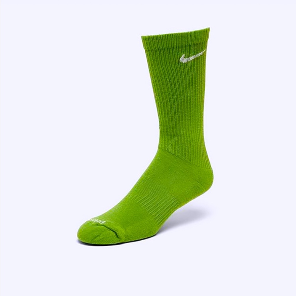 Nike 1 PAIR of GREEN CREW SOCKS SIZE
8-12 HIGH one sizes fits most NWOT
